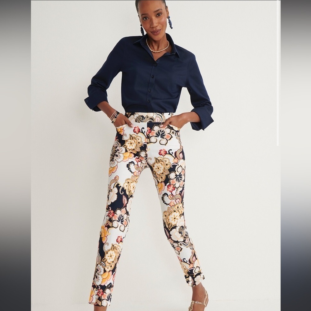 Chico’s BRIDGETTE ANKLE Cropped PANTS Pastel Floral Women’s US Size 8R. - Picture 3 of 15